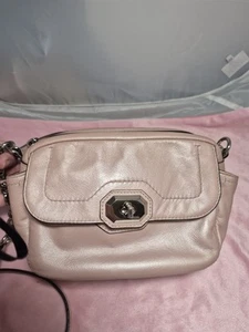 Pink Coach Campbell Turnlock Leather Camera Shoulder Crossbody Bag F24843 - Picture 1 of 14
