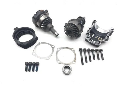 Juego de engranajes cónicos de anillo de motor y piñón 2005 Suzuki Boulevard C50 3111 Foto 1 de 4