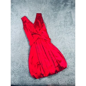 Neu mit Etikett Max Mara rotes seidiges Minikleid Plissee Wickeldetail Cocktail Made in Italy 4 - Bild 1 von 6
