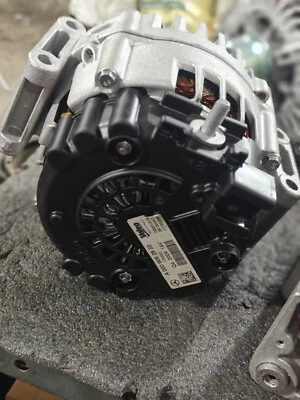 Alternator - 200 Amp (OEM) VALEO 439886 for Mercedes-Benz Brand - Image 1 of 2