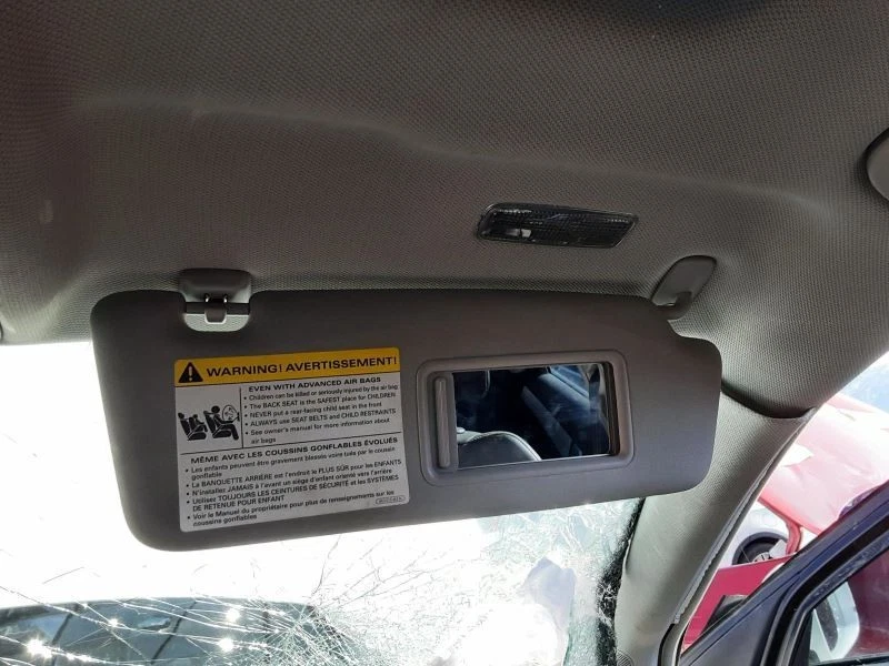 OEM Passenger Right Sun Visor Illuminated OEM 06-13 AUDI A3 1242448 Foto 1 de 4