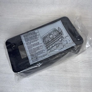 Soporte de montaje de matrícula delantero Toyota Tacoma 2016-2023 75101-04011 OEM - Imagen 1 de 5