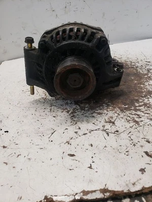 Alternador compatible con 02-04 CR-V 1398239 Foto 1 de 4