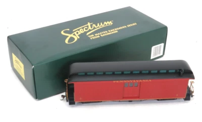Spectrum by Bachmann 26414 Pennsylvania Baggage Car, On30 - Image 1 of 4