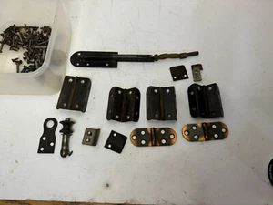 The Free Seeing Machine Cabinet Hardware - Picture 1 of 5