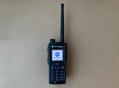 Motorola  MTP850S Tetra Radio 380-430MHz PT912BS transceiver H60PCN6TZ7AN - Image 1 of 4
