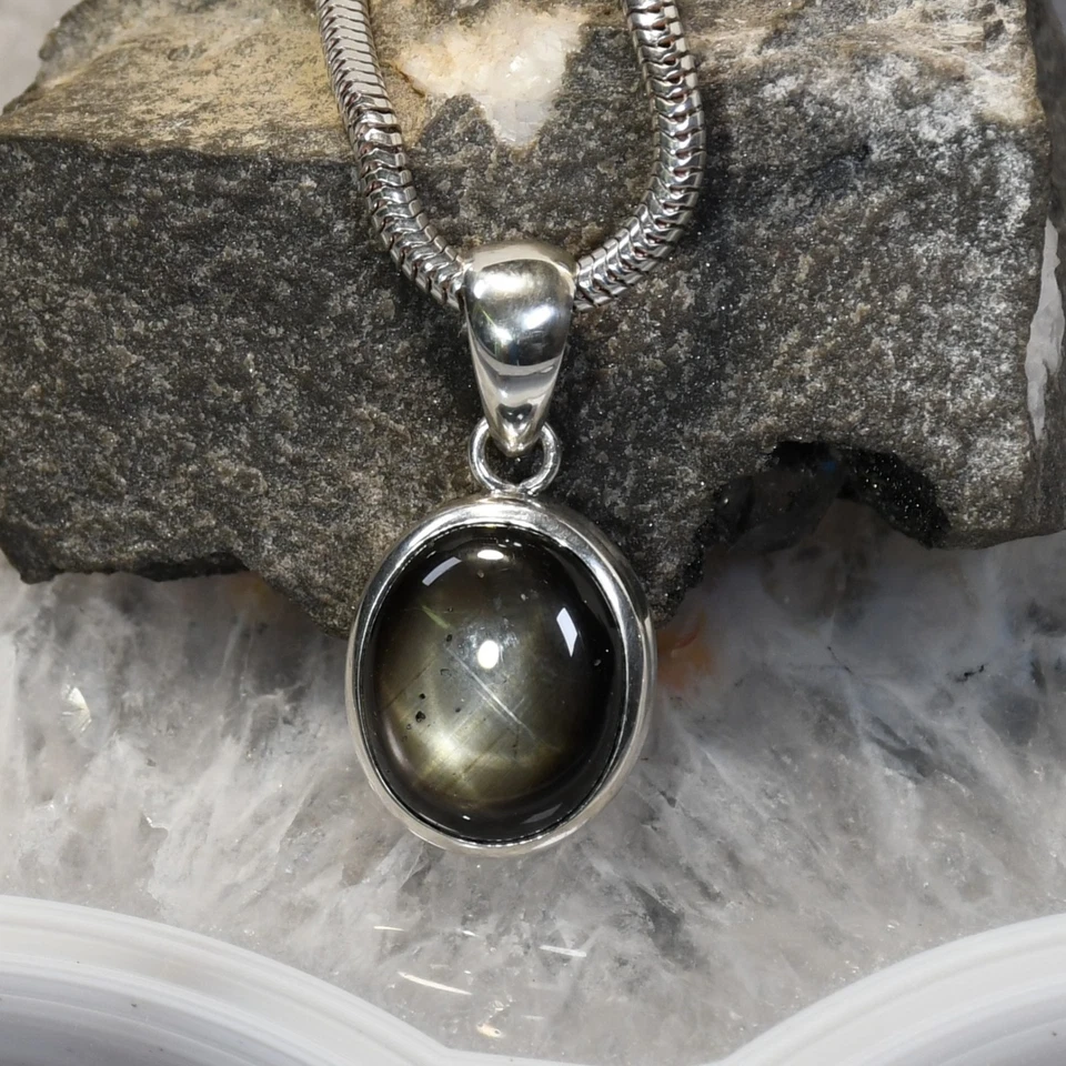 Schwarzer Stern Saphir Anhänger, 925er Silber, Edelsteinanhänger (15714) - Bild 1 von 1