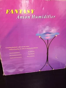Humidificador de aniones de fantasía fabricante de niebla MCM gris arte vidrio sobre soporte de metal de lujo - Imagen 1 de 24
