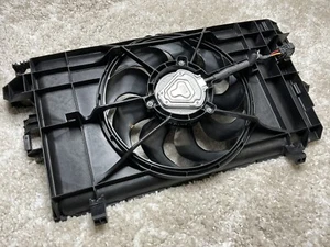 2020 21 22 Tesla Model 3 Cooling Fan with Shroud GENUINE! 1494174-00-A Heat Pump - Picture 1 of 7