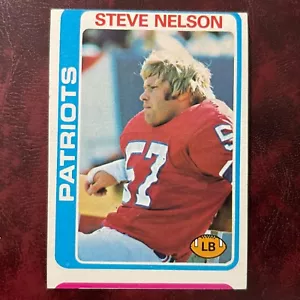 Juego Topps 1978 tarjeta mal recortada de Steve Nelson #116 New England Patriots - sin precio base como nueva - Imagen 1 de 2