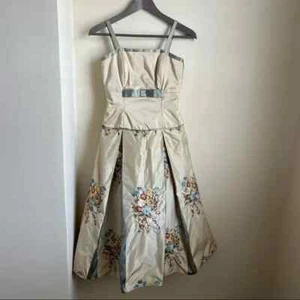 Vestido midi formal champán con ribete floral talla L de Elena Do Vale - Imagen 1 de 15