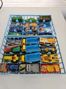 Matchbox & Hot Wheels Vintage Collectors Case With 24 Vehicles - Picture 1 of 9