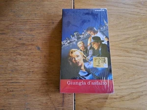 Vhs : Giungla d asfalto, Marilyn Monroe-Sterling Hayden, De Agostini sigillata - Foto 1 di 3