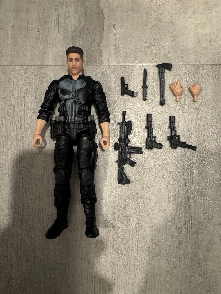 Figura de acción Marvel Legends Hasbro - Punisher (Born Again) Foto 1 de 1