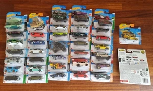 Hot Wheels Bundle, 35 Main Line, 1 Treasure Hunt, 1 Special Circuit Legends - Picture 1 of 6