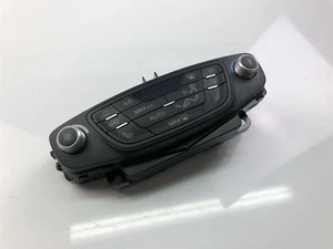 G2596 FORD CLIMATE CONTROL ET76-18C612-HC - Picture 1 of 4