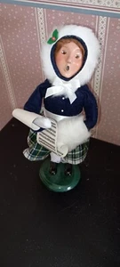 ELECCIÓN BYERS - 2022 YARDLEY FAMILIA NIÑA CAROLER - NUEVO - Imagen 1 de 5