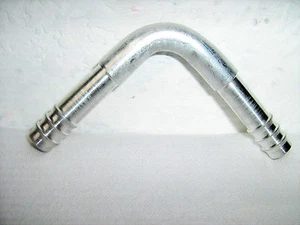 A/C FITTING,BARBED SPLICE,PUSH ON 90 DEGREE,#10 TO #10 HOSE SPLICE,ALUMINUM 1613 - Foto 1 di 1