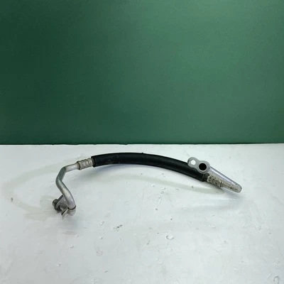 Manguera de descarga de aire acondicionado Nissan Sentra 2013-2019 genuina OEM 924903SG0A Foto 1 de 4