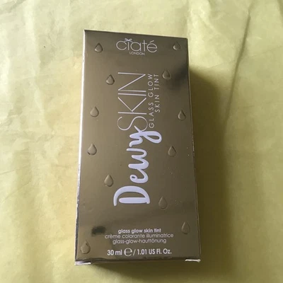 CIATÉ LONDON Dewy Skin Tint in Shade 040 1.01 FL OZ Brand New  - Image 1 of 4