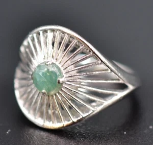 Platinum Overlay Unusual Emerald Ring size Q 4.19 grams - Picture 1 of 10