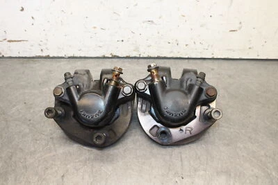 85-86 JUEGO PINZAS FRENO DELANTERO DERECHO IZQUIERDO SUZUKI MADURA 1200 PAR PINZAS BB691 Foto 1 de 4