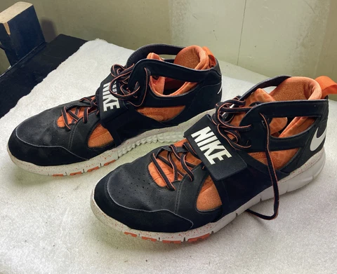 RARE!! Nike Free Shield Cincinnati Bengals Nike NFL Huarache Sneaker Size 13 Cover