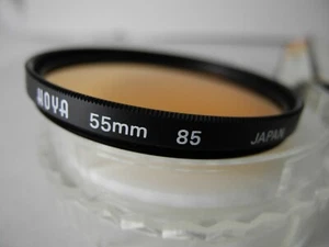 HOYA 55MM 85A FILTER BOXED UNUSED WITH PAPERS AND CASE FOR NIKON LEICA CANON - Picture 1 of 7