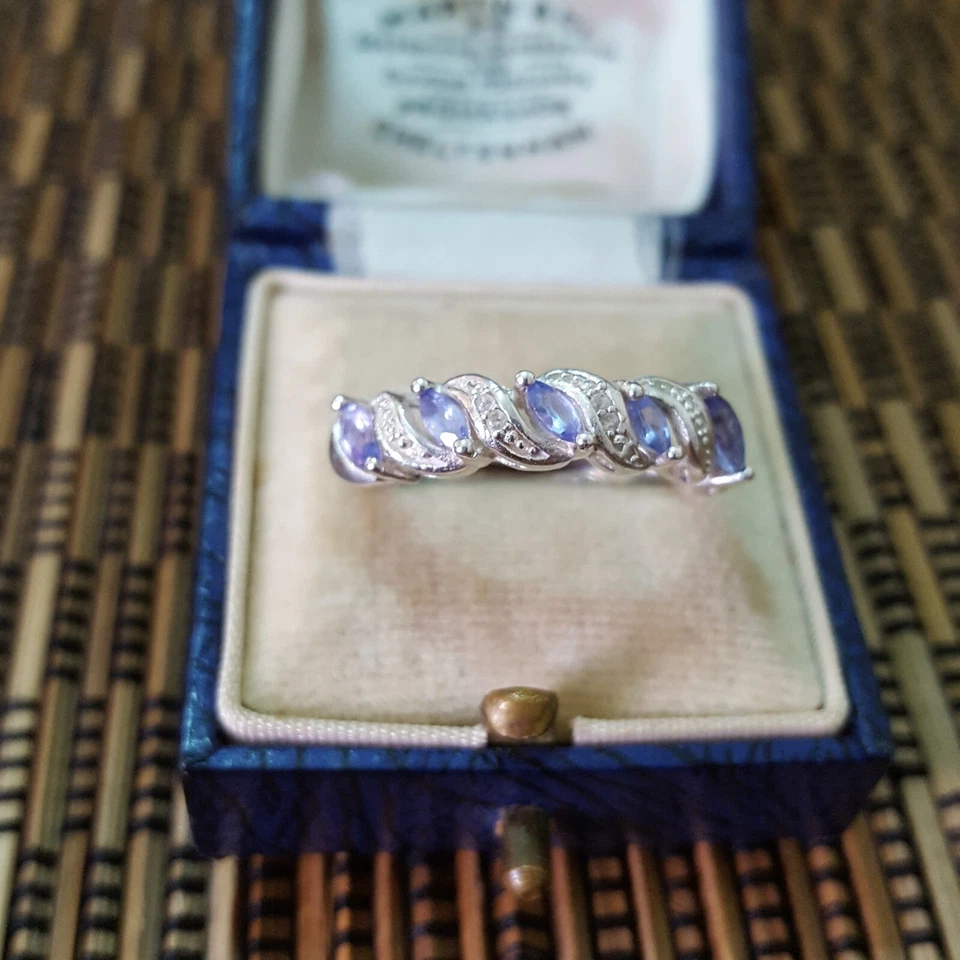 Anillo de plata de ley 925, banda de tanzanita genuina, talla P EE. UU. 7,5  Foto 1 de 4