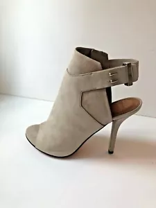 GIVENCHY Peep Toe Bootie Sandal Shoes Heels Beige Suede IT 39 US 9  $1200 - Picture 1 of 8