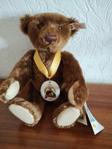 Steiff Geburtstagsbär zum 150. Geburtstag von Margarethe Steiff. 28cm, braun - Bild 1 von 5
