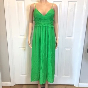 Love Tree Juniors Green Sleeveless Crocheted Smocked Maxi Sundress Size Medium - Picture 1 of 8