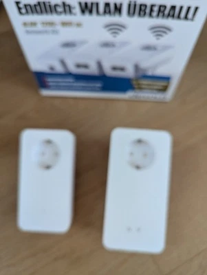 devolo dLAN 1200+ WiFi ac  Starter Kit WLAN Powerline Netzwerk Adapter - Bild 1 von 4
