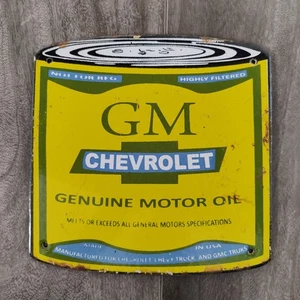 VINTAGE GM CHEVROLET MOTOR OIL CAN GMC PORCELAIN ENAMEL METAL SIGN SIZE 6" x 6" - Picture 1 of 7