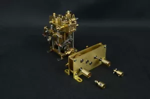 Zweizylinder Messing Verzögerungsbox mit Wasserpumpe - Bild 1 von 6
