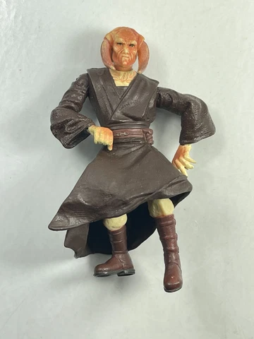 2002 Lucas Arts LFL Star Wars SAESEE TIIN Jedi Master Action Figure 3.75" Cover