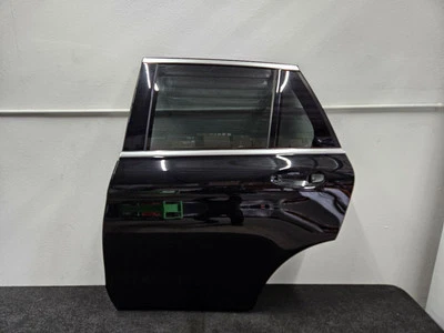 Mercedes Benz GLC300 2016-2022 panel de montaje de carcasa de puerta lateral trasera izquierda negro Foto 1 de 4