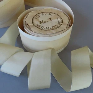 Bolt Antique SILK Taffeta RIBBON Pale CELADON ~ 1 1/4" Wide X 6+ Yds * OLD STOCK - Picture 1 of 4