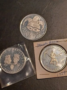 1967 Mardi Gras 3 Tokens - Picture 1 of 14