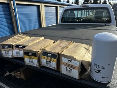 Lote de 5 filtros de aceite WIX 51749 ~ para camionetas Chevy/GMC, Ford e International Foto 1 de 4