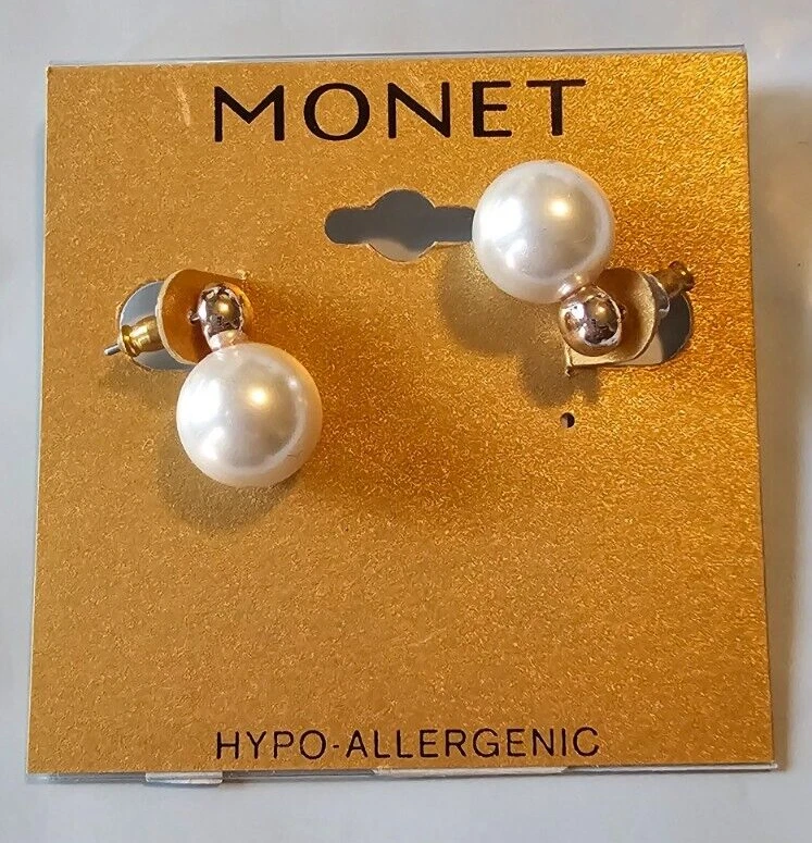 Pendientes Monet Oro Poste Trasero Oro con Perlas Redondas Blancas 3/4 Pulgadas Nuevos Foto 1 de 1