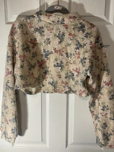 POL cropped Sweater Top. Long Sleeve Floral With A Lace Overlay Look. Small - Picture 1 of 5