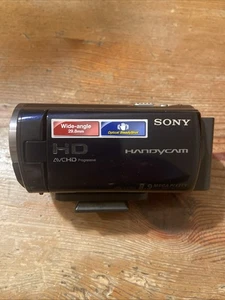 Sony HDR-CX260 Camcorder With 2 OEM Sony Batteries, Power Cord,Case, 8.9 Megapix - Picture 1 of 9