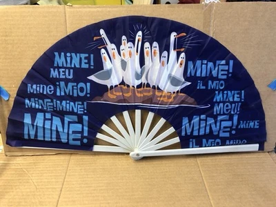 Ventilador portátil Disney’s Pixar Finding Nemo gaivotas mina - Imagem 1 de 4