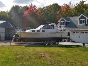 1989 Carver Riviera 28  2- mercruiser 5.7 