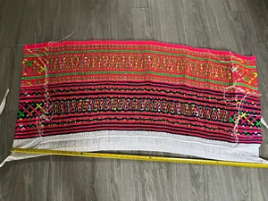 Vintage Hmong Green Skirt , Handmade (waist Size 43”. Tall 23”) Tab Hmoob Leeg - Picture 1 of 6