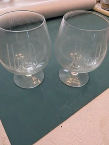 Set Of 2 - Brandy Snifters Crystal Glasses 6” engraved U of D - Picture 1 of 2