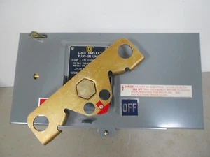 SQUARE D SD3603 FUSIBLE SWITCH 30 AMP 600 V 3-PHASE 3-WIRE - Picture 1 of 2