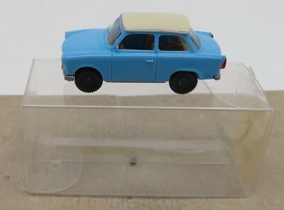 Светильник Micro WIKING Ho 1:87 Trabant 601 S светло-синий крыша цвет слоновой кости #12913 в коробке - Изображение 1 из 4