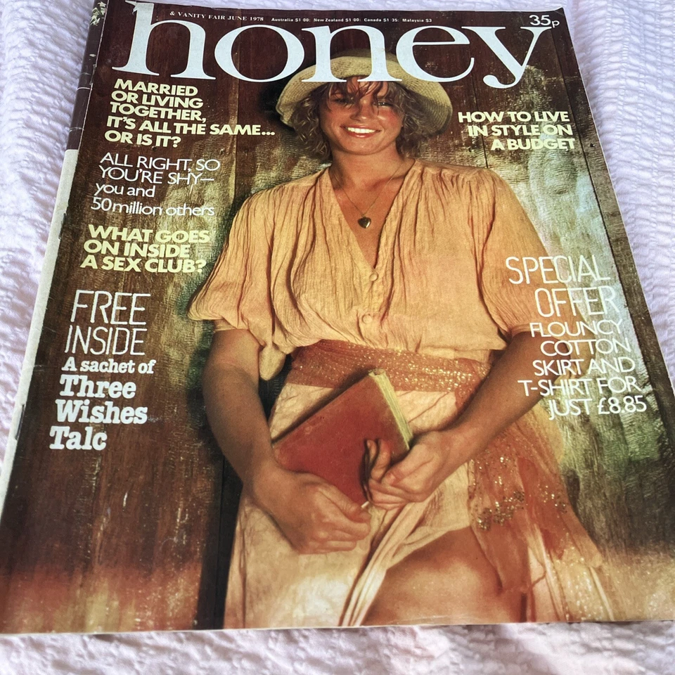 Honey magazine from 1978, interview with transsexual singer Amanda Lear - Image 1 of 1